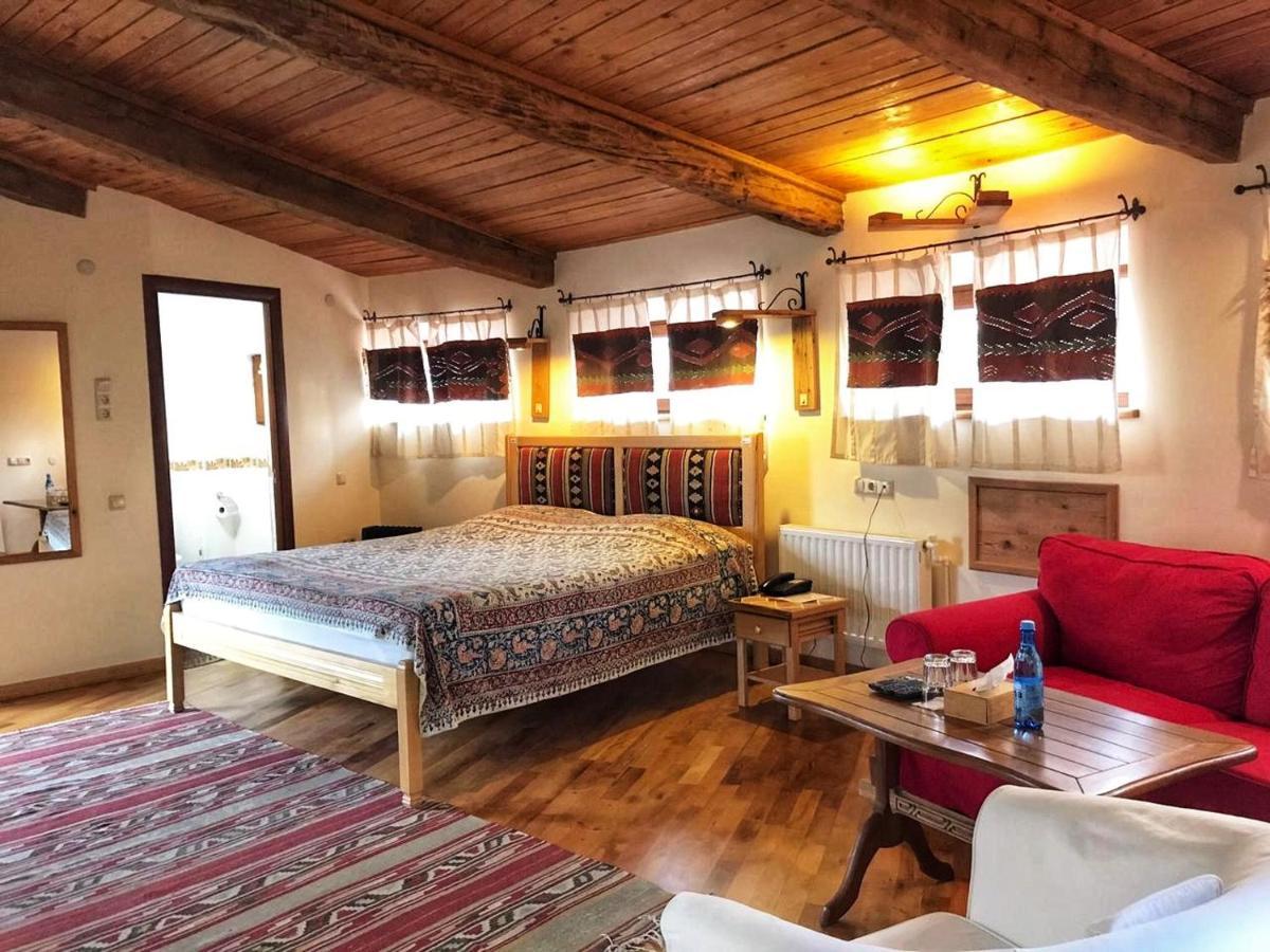 Hotel Mirhav Goris Exterior photo