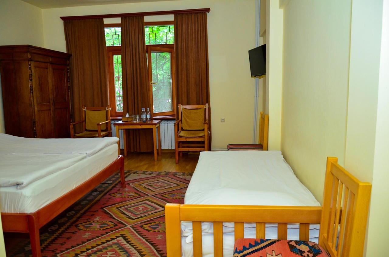 Hotel Mirhav Goris Exterior photo