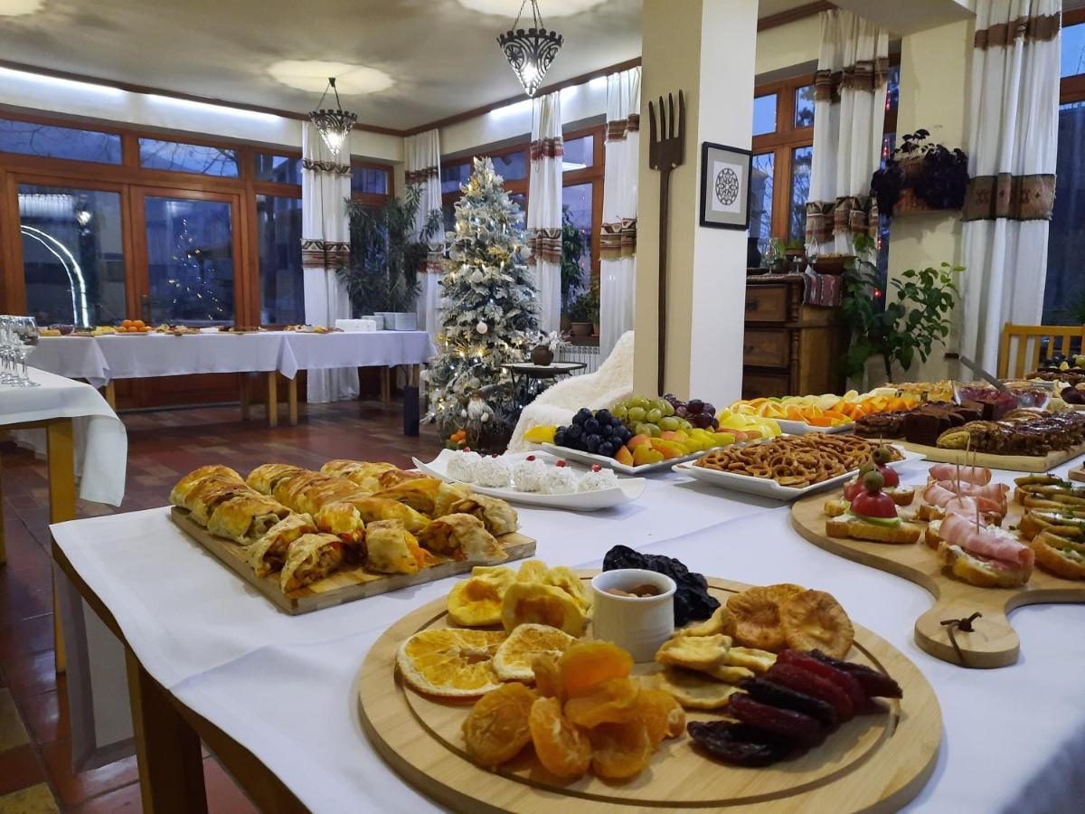 Hotel Mirhav Goris Exterior photo