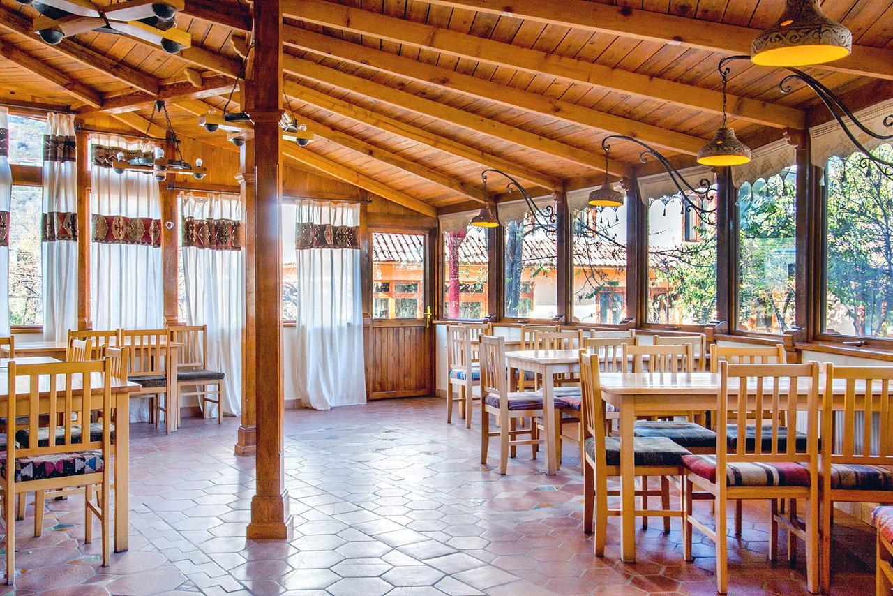 Hotel Mirhav Goris Exterior photo