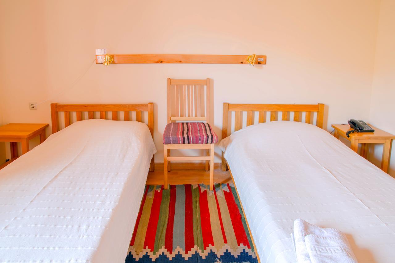 Hotel Mirhav Goris Exterior photo