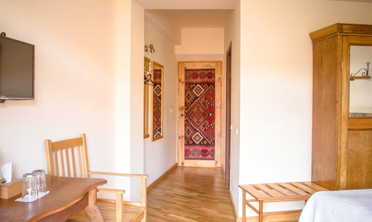 Hotel Mirhav Goris Exterior photo