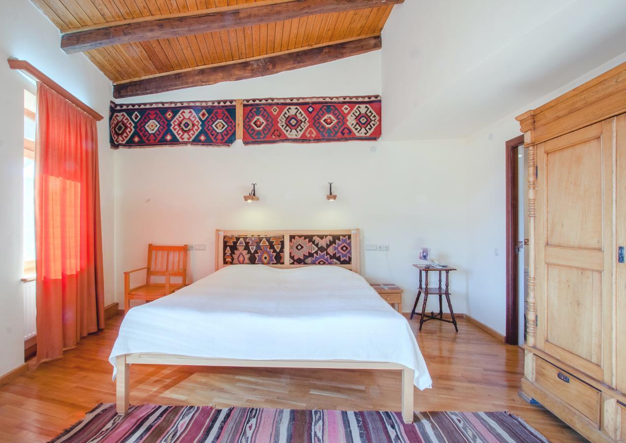 Hotel Mirhav Goris Exterior photo