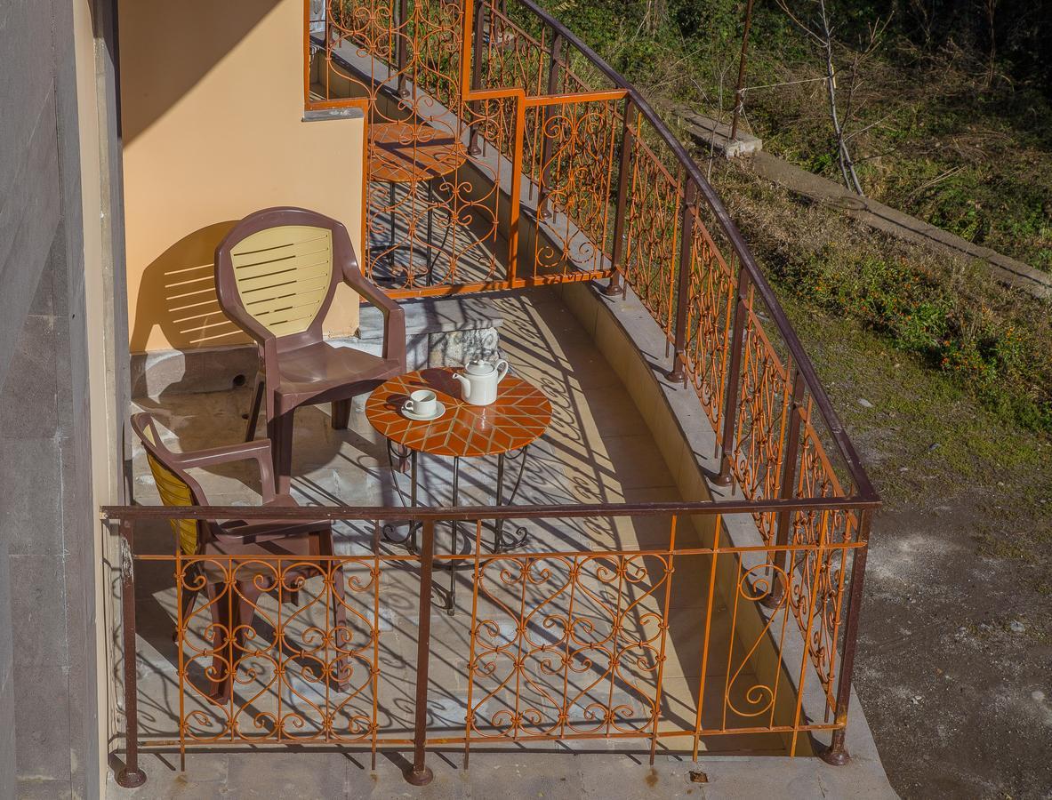 Hotel Mirhav Goris Exterior photo